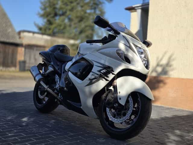 Suzuki Hayabusa 2008r – 197 KM