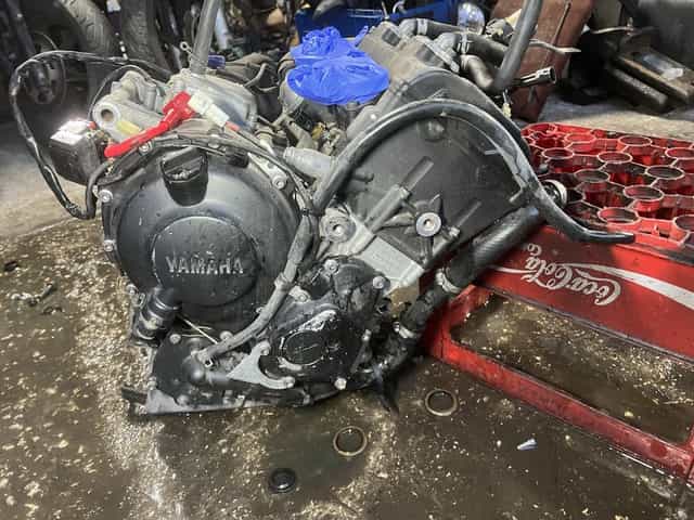 Yamaha r6 03-05 silnik