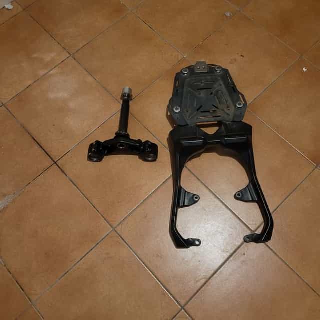 Yamaha MT 07 półka sztyca bagażnik