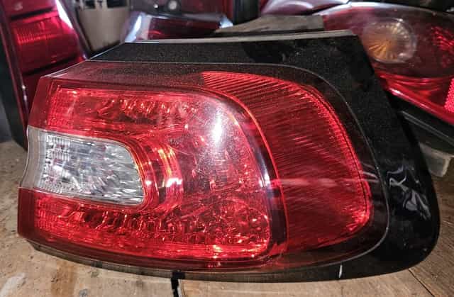 Jeep Cherokee KL tylna prawa lampa