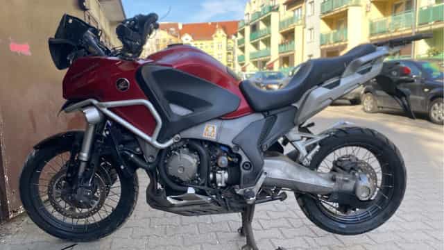 Honda VFR 1200 X DTC z 2013 roku