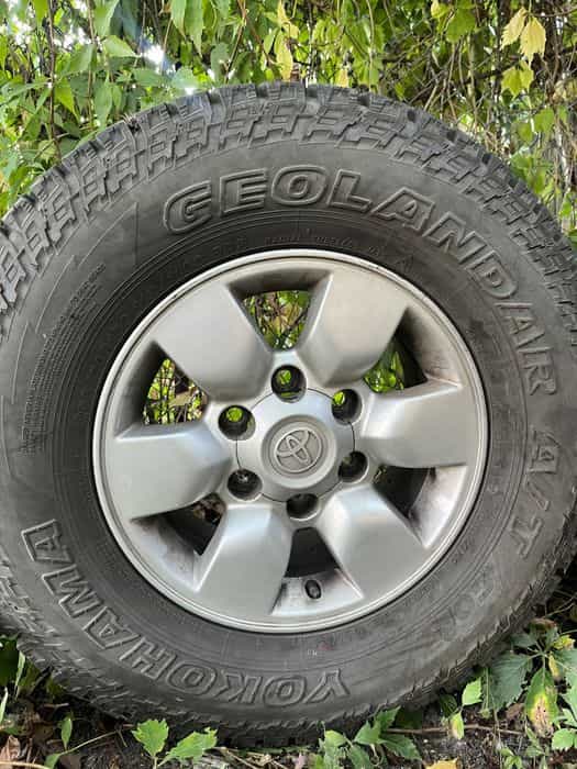 Alufelgi Toyota Hilux z oponami