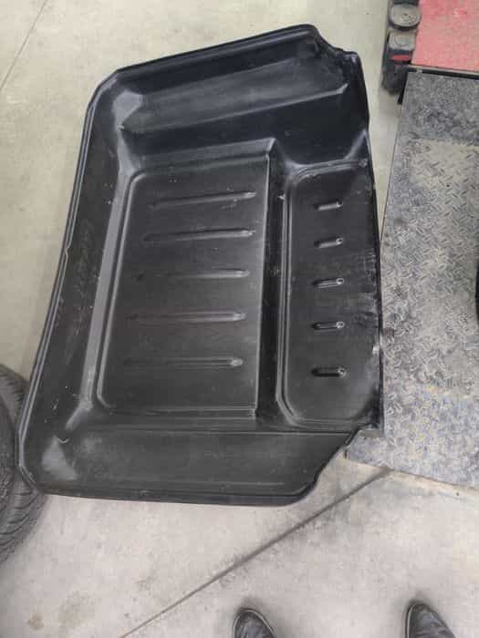 Wykładzina  bagażnika Suzuki jimny