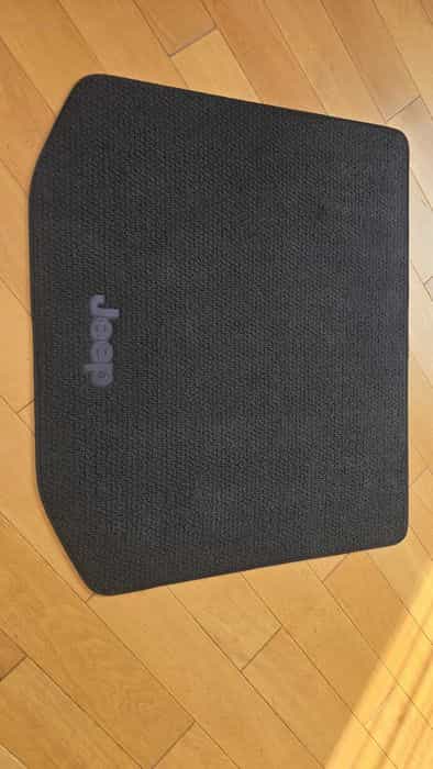 Dywanik samochodowy JEEP GRAND CHEROKEE