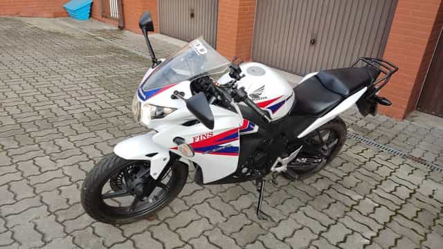 Honda CBR 125R JC50 2012r biała