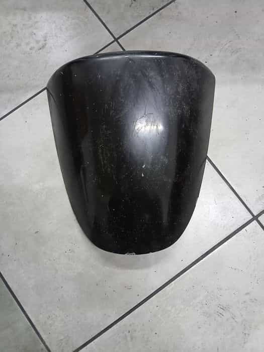 Zadupek obudowa tylnego siedzenia Suzuki GSX-R
