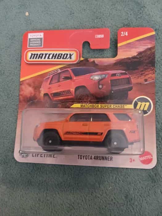Toyota 4Runner Matchbox SUPER CHASE