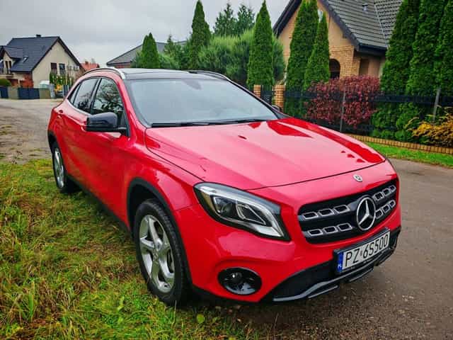 Mercedes-Benz GLA 250 4MATIC | Off-Road | Panorama | LED | Stan bdb