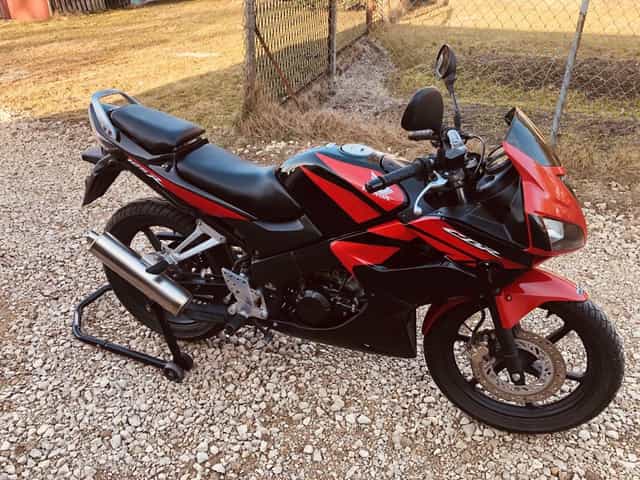 Honda CBR125 JC39