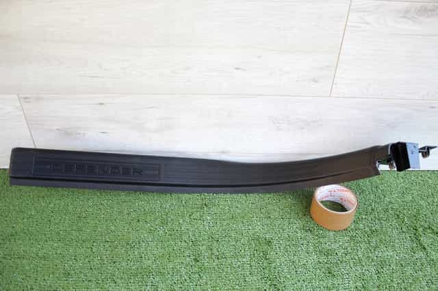 listwa progowa lewa land rover defender ii l663 l8b2-13201-a