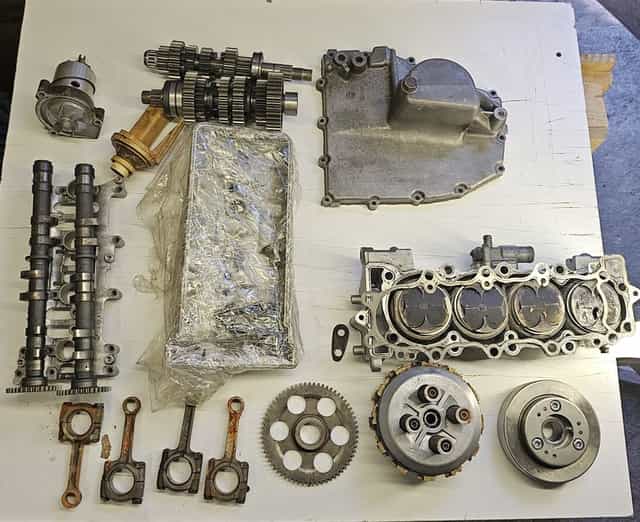 Kawasaki Ninja zx6r zacisk pomp przewód skrzynia pokrywa magneto linki