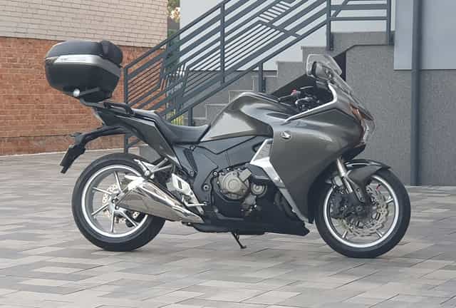 Honda VFR 1200F DCT 2015 automat BEZWYPADKOWA