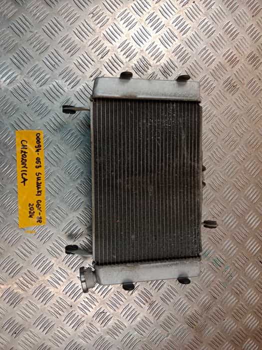 Suzuki GSX-8R Chłodnica Wody Radiator Wentylator 23-26
