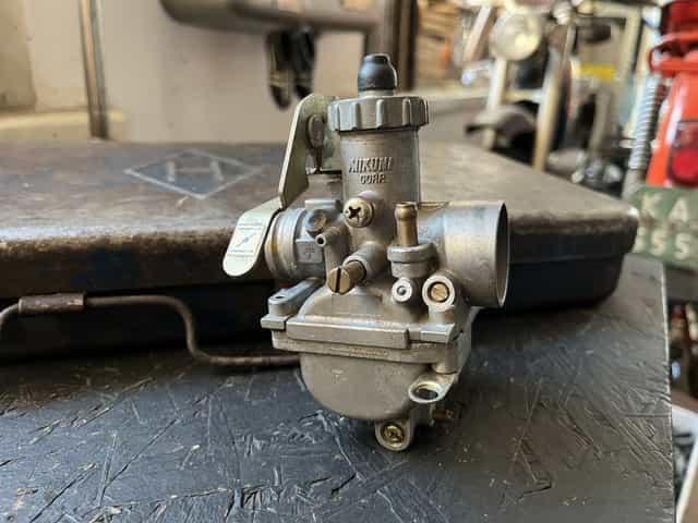 Gaznik Mikuni 136B Suzuki RM85 CR YZ RM 2T kompletny oryginal