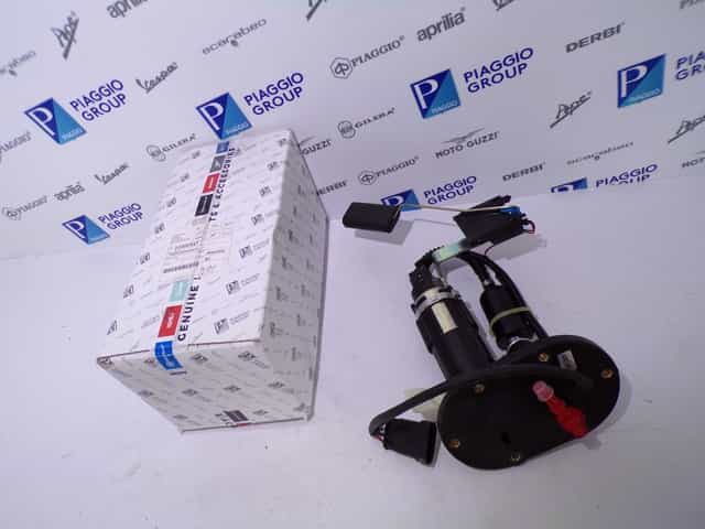 Pompa Paliwa z czujnikiem poziomu Aprilia RS660 Tuono 660 Nowa OEM.