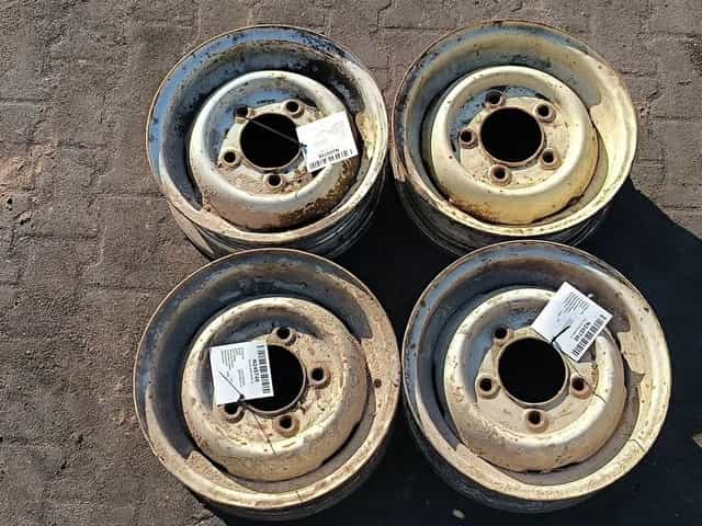 felgi stalowe komplet 16 cali 5x165 land rover defender 110 2000r.