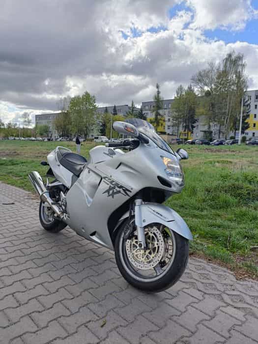 CBR 1100 Xx  od motocyklisty
