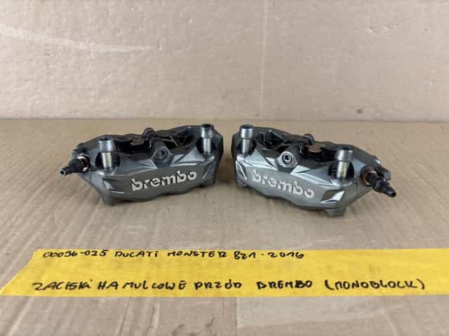 Ducati Monster 821 Zaciski Hamulcowe Brembo Klocki Hamulcowe MONOBLOCK