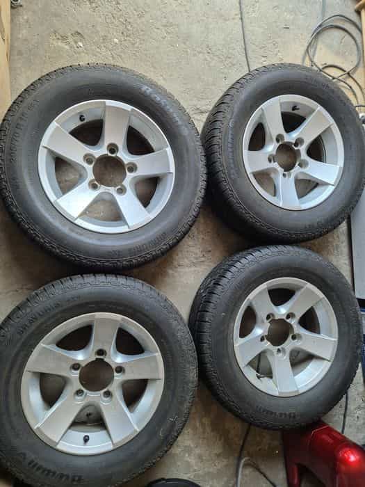 Koła alufelgi Suzuki Jimny 205/70 r15