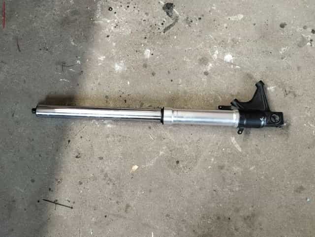 Laga lewa przód Honda VFR 800 X Crossrunner 17-19 | SHOWA SAV