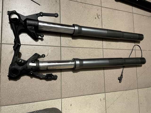 Ducati Multistrada v4 v4s 21-LAGI laga amortyzator zawieszenie Gabel