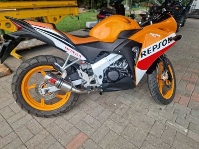 HONDA CBR 125 Repsol