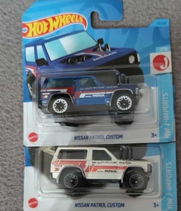 Hot wheels Nissan Patrol y60 2szt