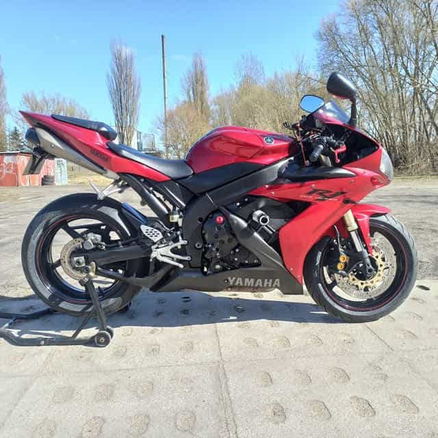 YAMAHA R1 RN12 1000cc 180km