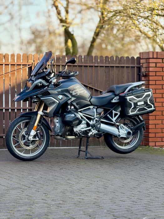 BMW R1250GS kufry bogata wersja z darmowymi przeglądami do 2028 roku