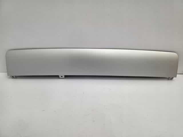 spoiler tył land rover defender ii l663 l8b2-19k809-a m8b2-19k809-g