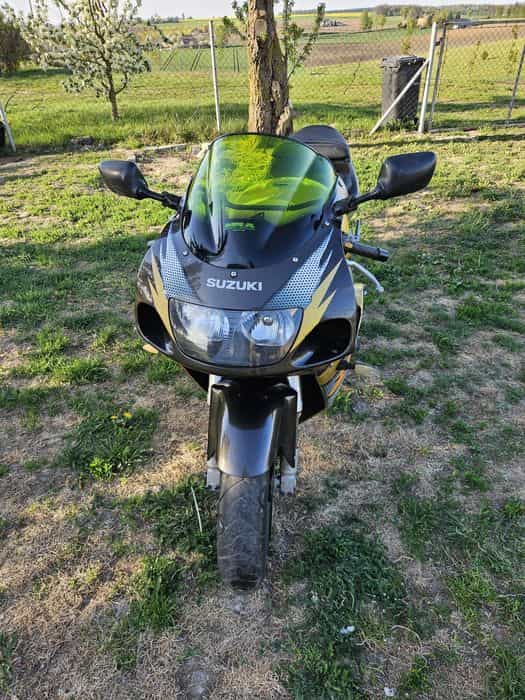 Suzuki GSXR Srad 750
