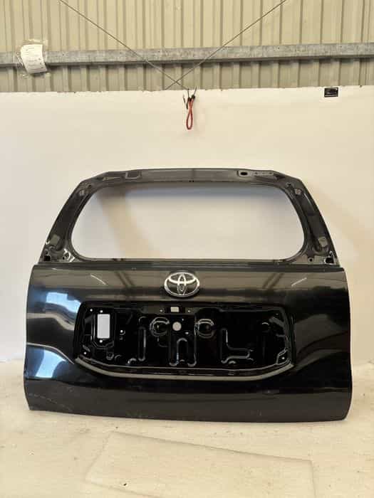 Toyota Land Cruiser 150 J150 klapa tył tylna bagażnika pokrywa