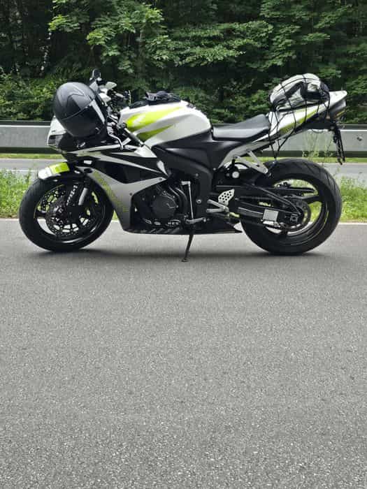 Honda CBR 600RR PC40 Hannspree