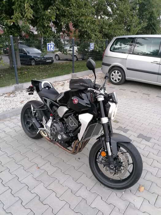 Honda CB1000R Plus SC80 6.400 km Neo Sports Cafe
