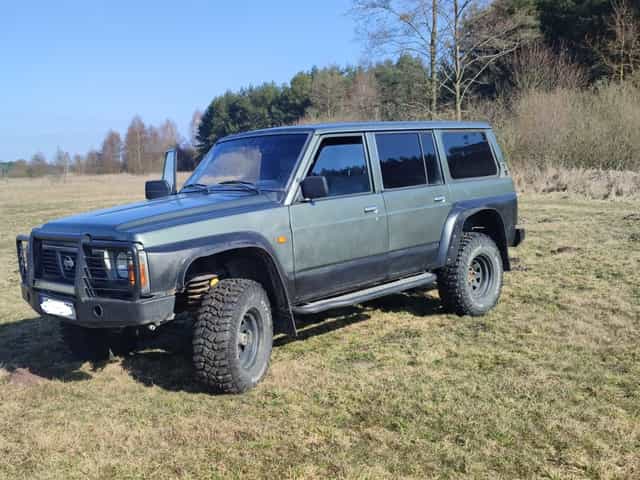 Nissan Patrol Y60 4x4 Long