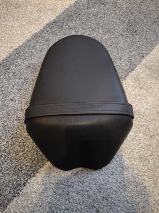 Siedzenie pasażera Suzuki GSX-R 1000