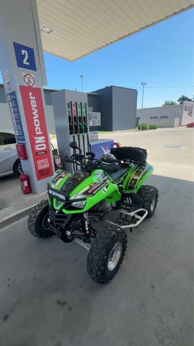 Quad kawasaki kfx700