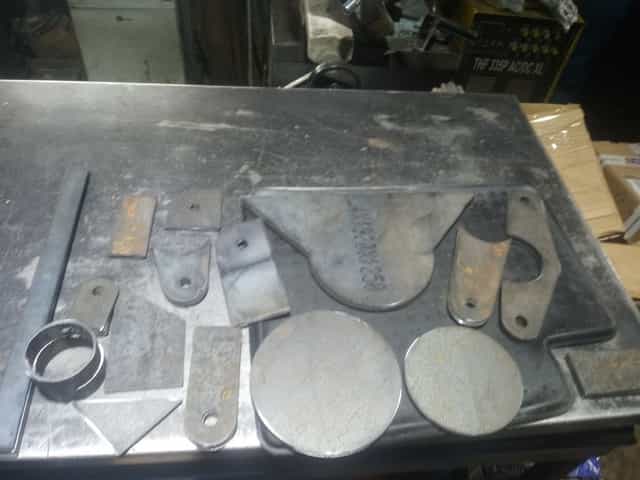 Zestaw radiusow blach do Nissan patrol k160 k260 na sprężyny