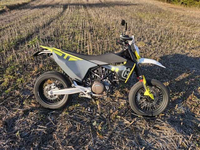 Husqvarna 701 SM SUPERMOTO