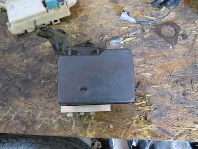 pompa abs 89541-71030 toyota hilux 05-15
