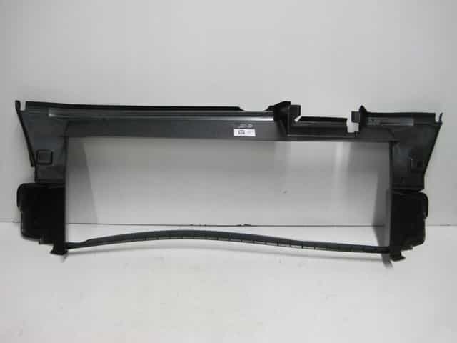 WLOT POWIETRZA KIEROWNICA LAND ROVER DISCOVERY SPORT FK72-8327-AC