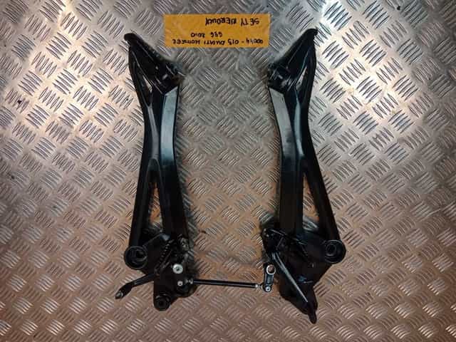 Ducati Monster 696 Sety Kierowcy Set Prawy Lewy Podnóżki Podnóżek