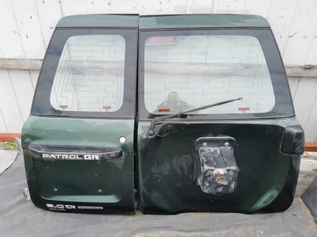 nissan patrol GR Y61 klapa drzwi lewe prawe tył tylne