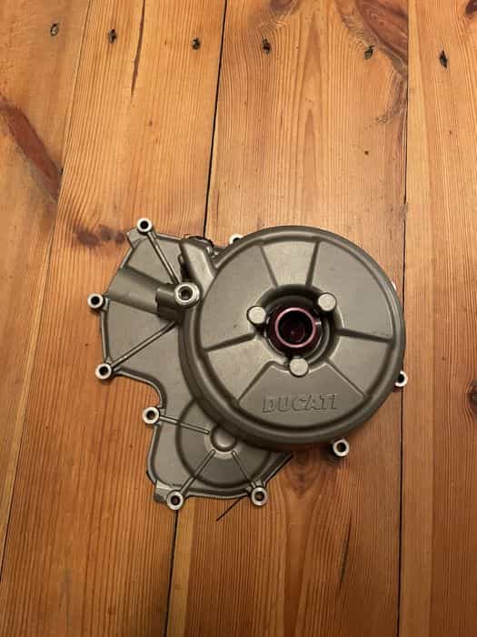 Dekiel pokrywa alternatora Ducati Panigale 899 . 959 . 1199 . 1299