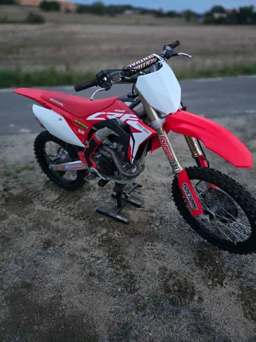 Honda CRF 450R 2018 – 70 mth, bardzo zadbana Yoshimura RS9