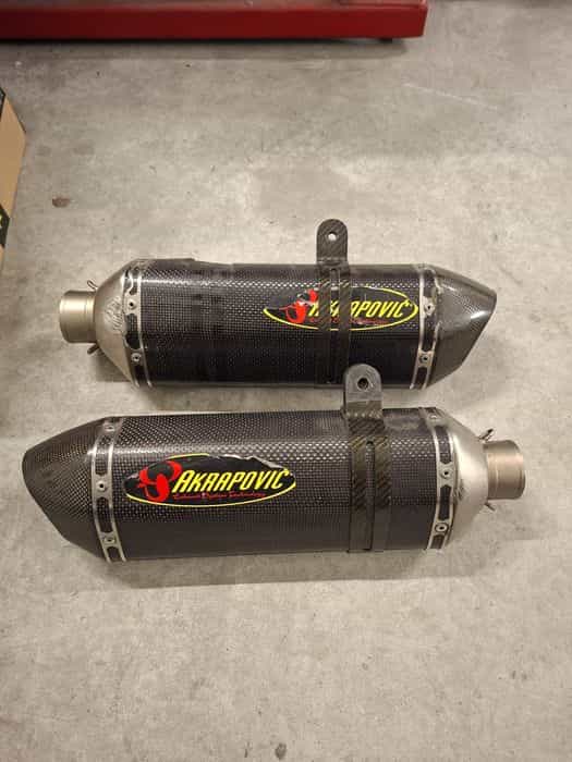 Tłumiki akrapovic Suzuki GSX-R k7 1000