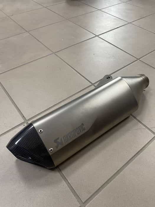 Tlumik Akrapovic bmw s1000rr m1000rr s1000r m1000r
