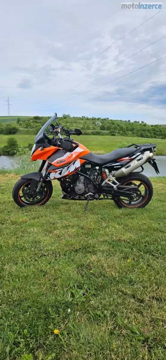 KTM 990 Supermoto T