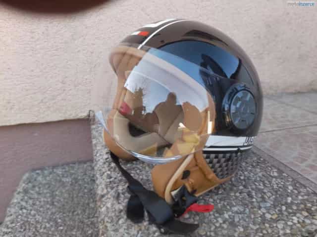 Přilby: Moto helma M, vel. M