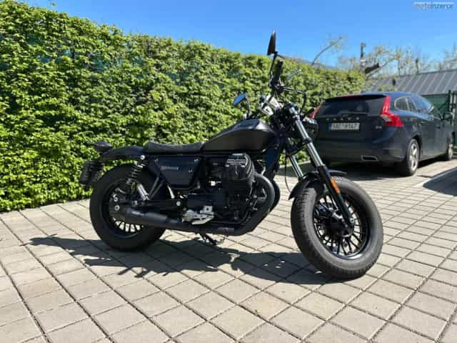 Moto Guzzi V9 Bobber